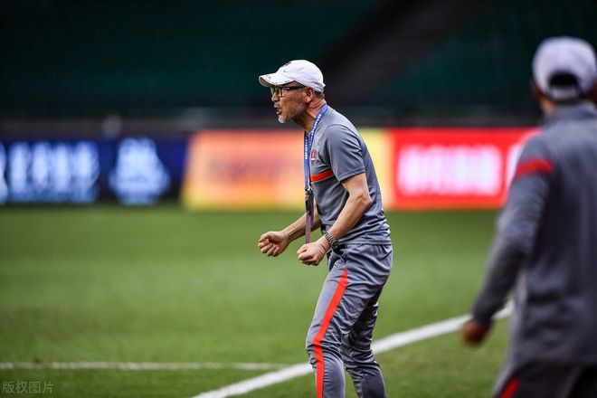 黄队队名,队呼,口号 黄队队名,队呼,口号