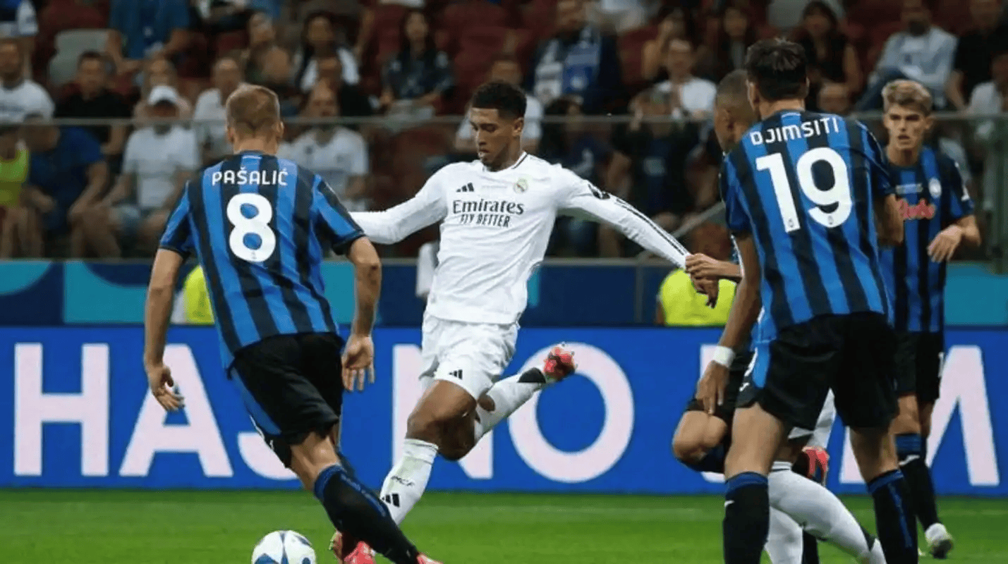 爱游戏官网-皇家马德里历史中场